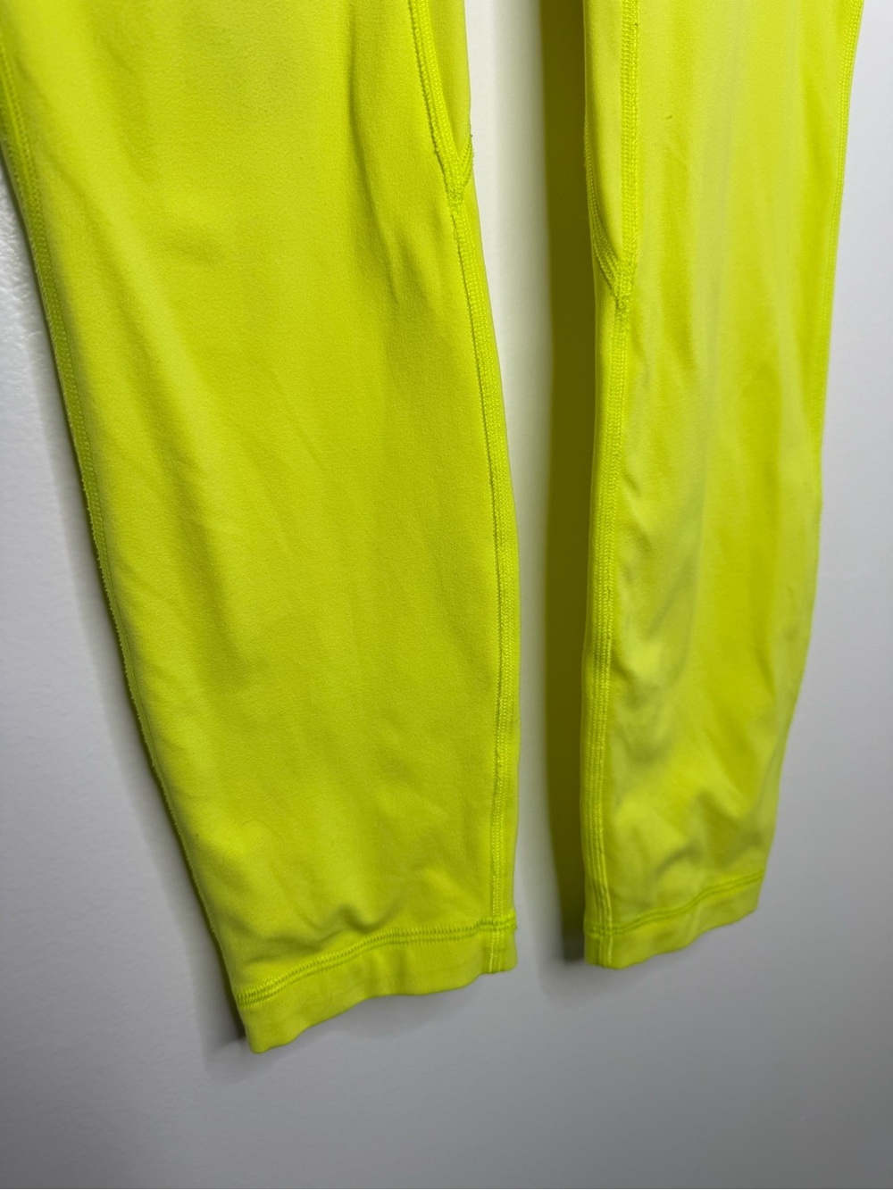 LULULEMON Electric Lemon Align High Rise Leggings 25” - Picture 4 of 7